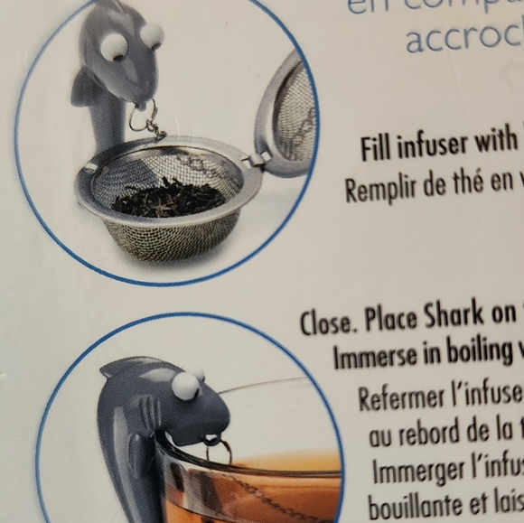 NWT Shark Tea Diffuser - Picture 2 of 4